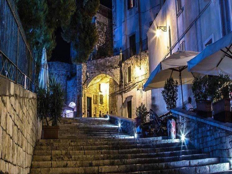 コンヴェルサーノ Le Scale Di Pietra Bed & Breakfast エクステリア 写真
