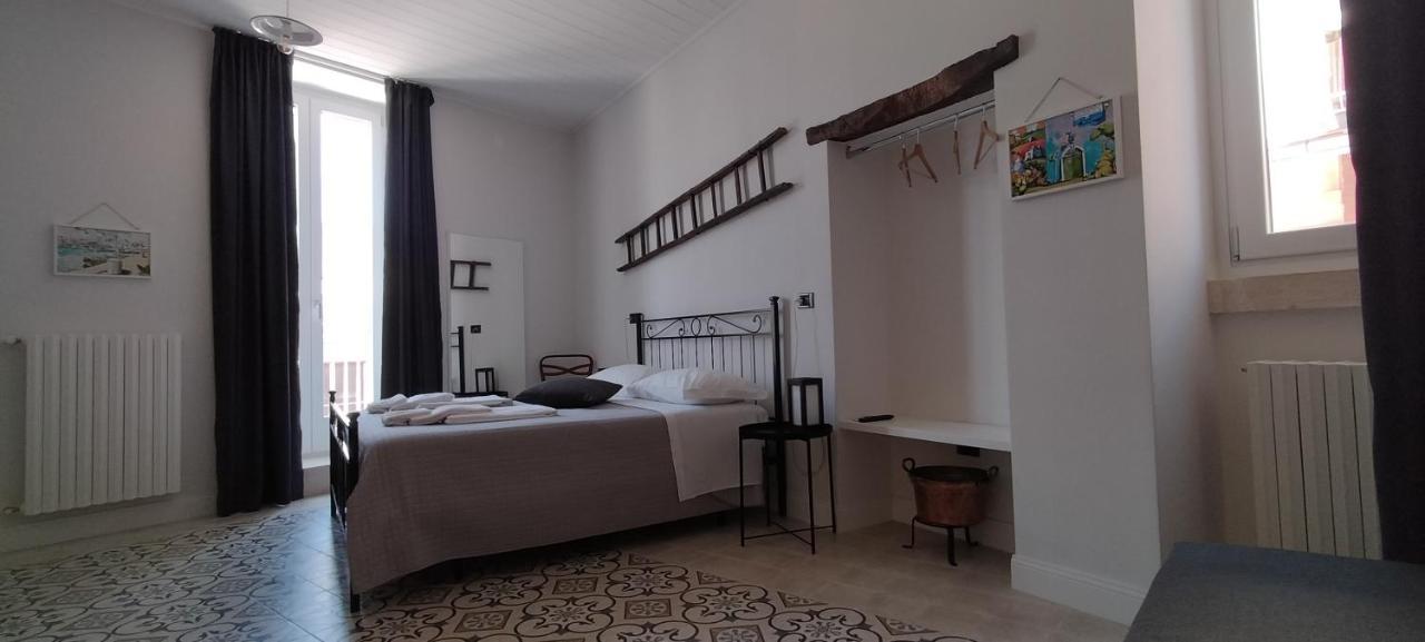 コンヴェルサーノ Le Scale Di Pietra Bed & Breakfast エクステリア 写真