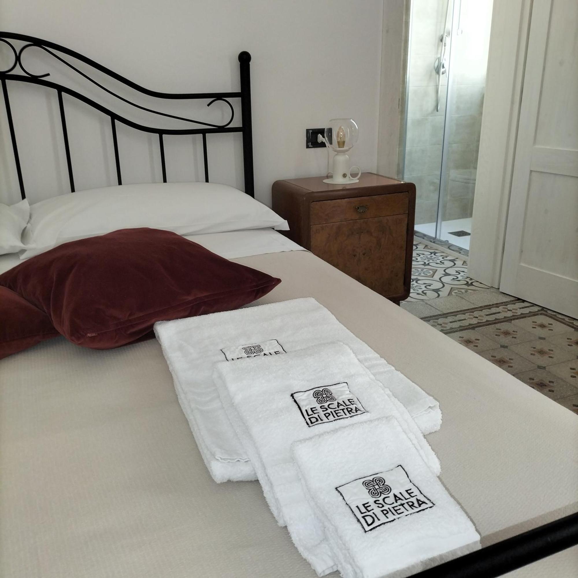 コンヴェルサーノ Le Scale Di Pietra Bed & Breakfast エクステリア 写真
